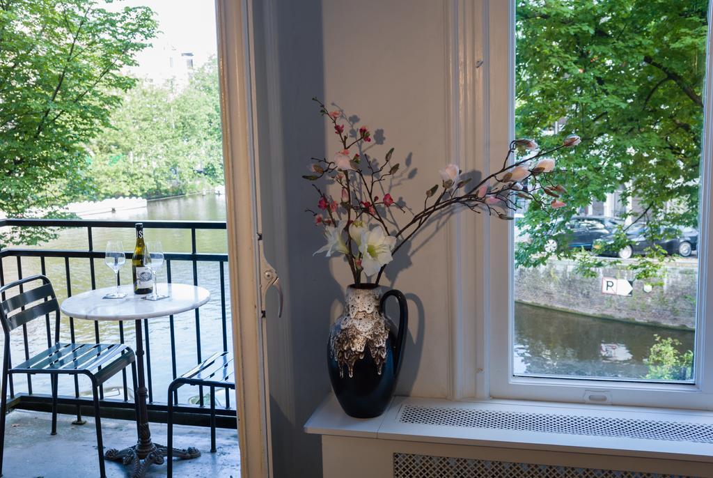 Tulipa Bed & Breakfast Amsterdam Exterior photo