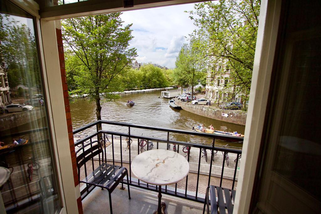 Tulipa Bed & Breakfast Amsterdam Exterior photo